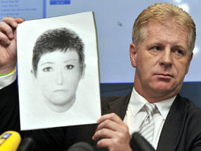 [Daily+Express+9-8-09.jpg]