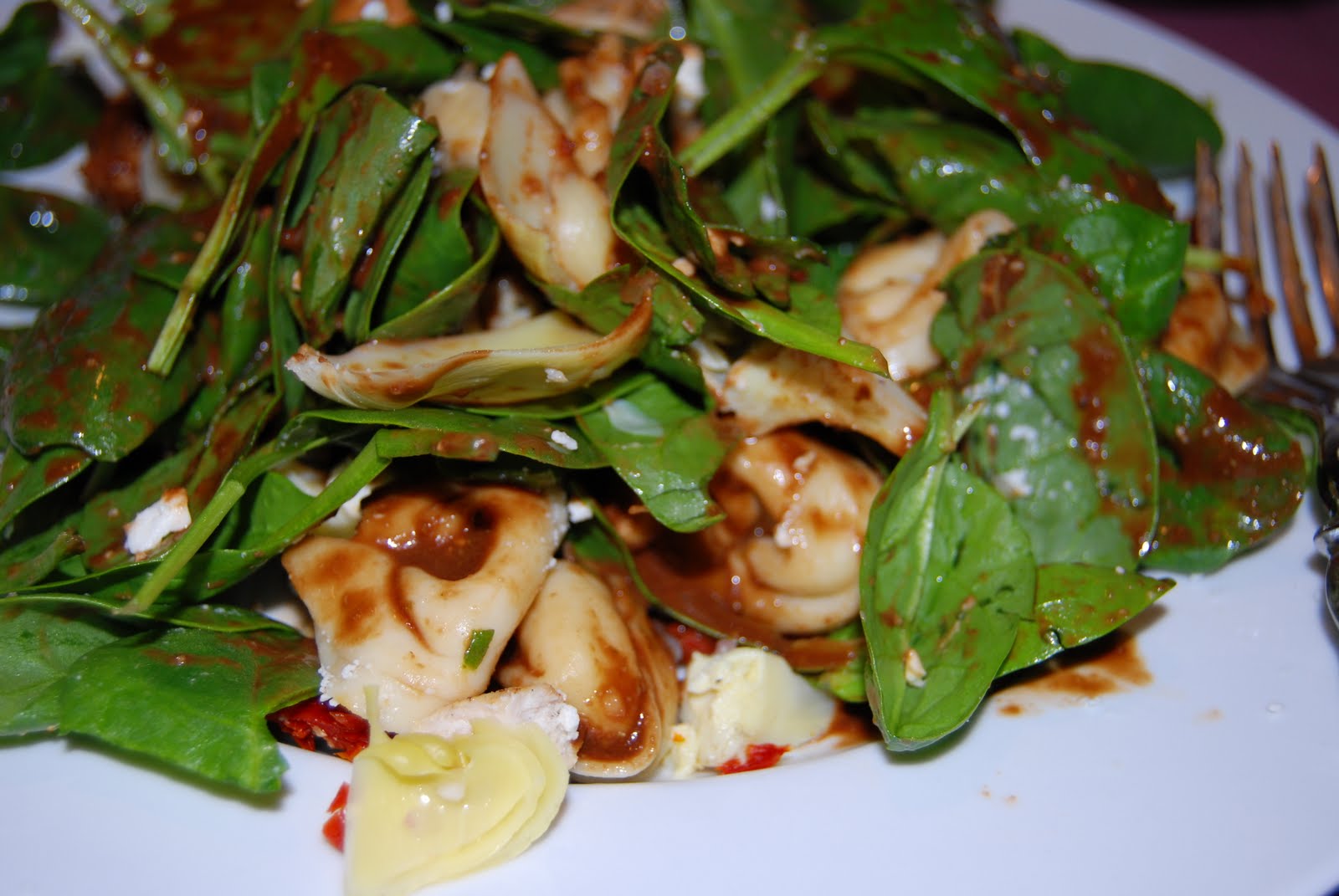 Juliann's Easy Eats Tortellini Spinach Salad with BalsamicTomato