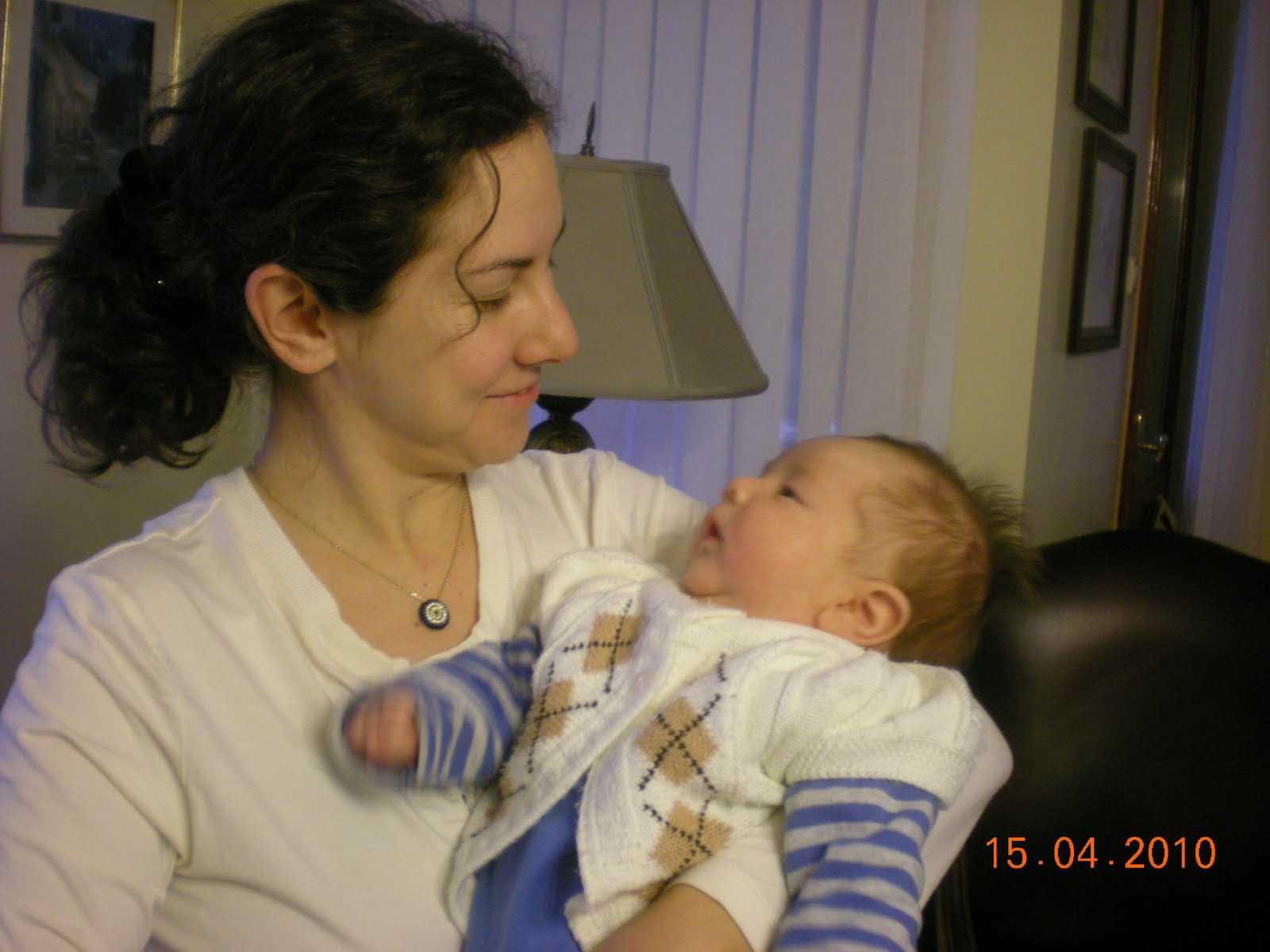 Bebek Büyütüyorum 40 Günlük Emre