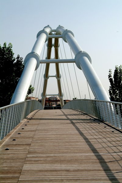 [puente.jpg]