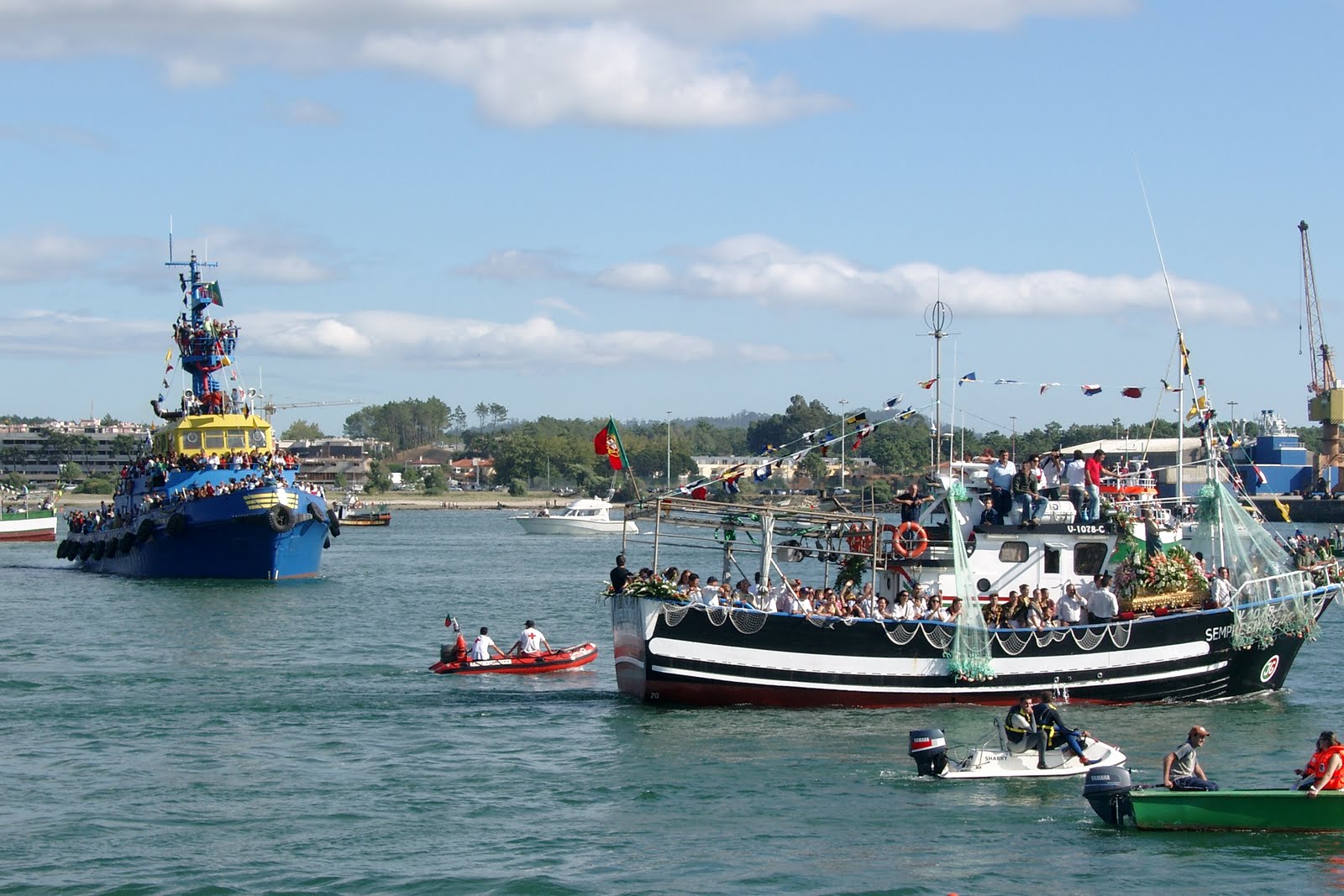 [Procissão_do_Mar_2007-10.JPG]