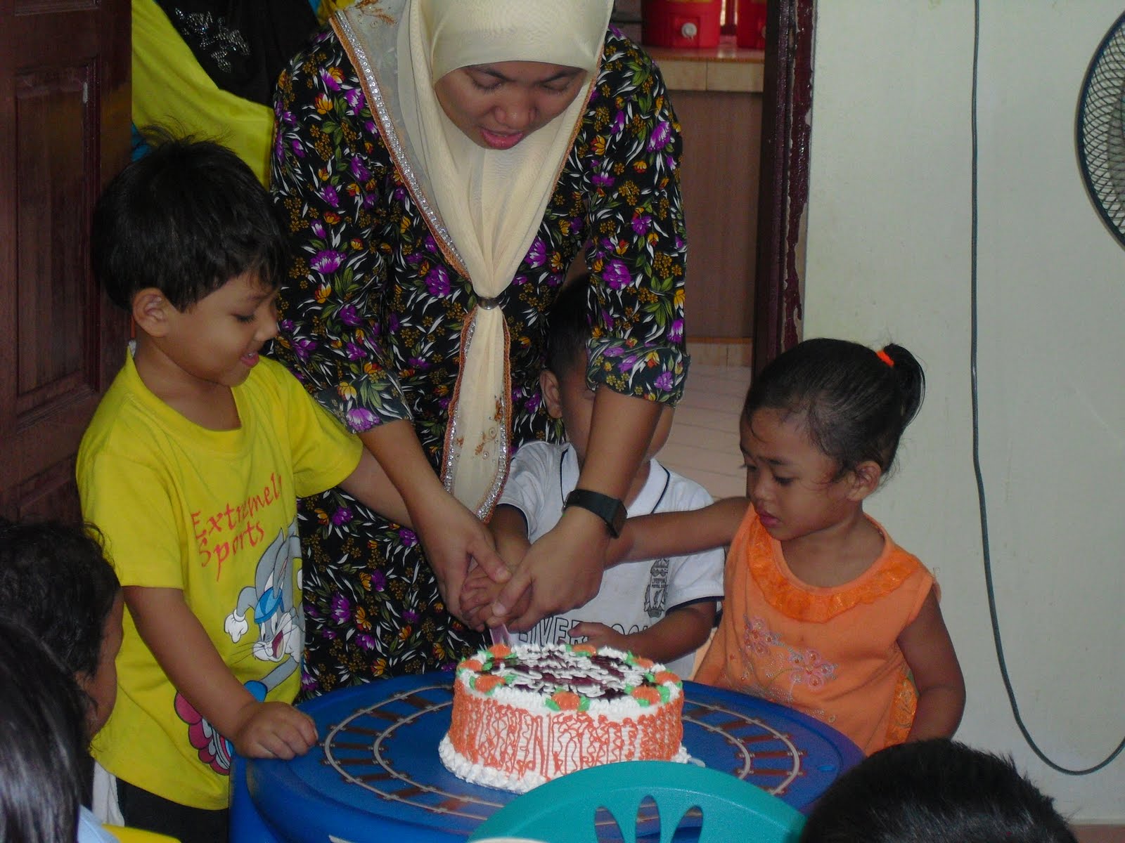 SETIAP ANAK PERMATA NEGARA Sambutan Hari Lahir Arel, Edry