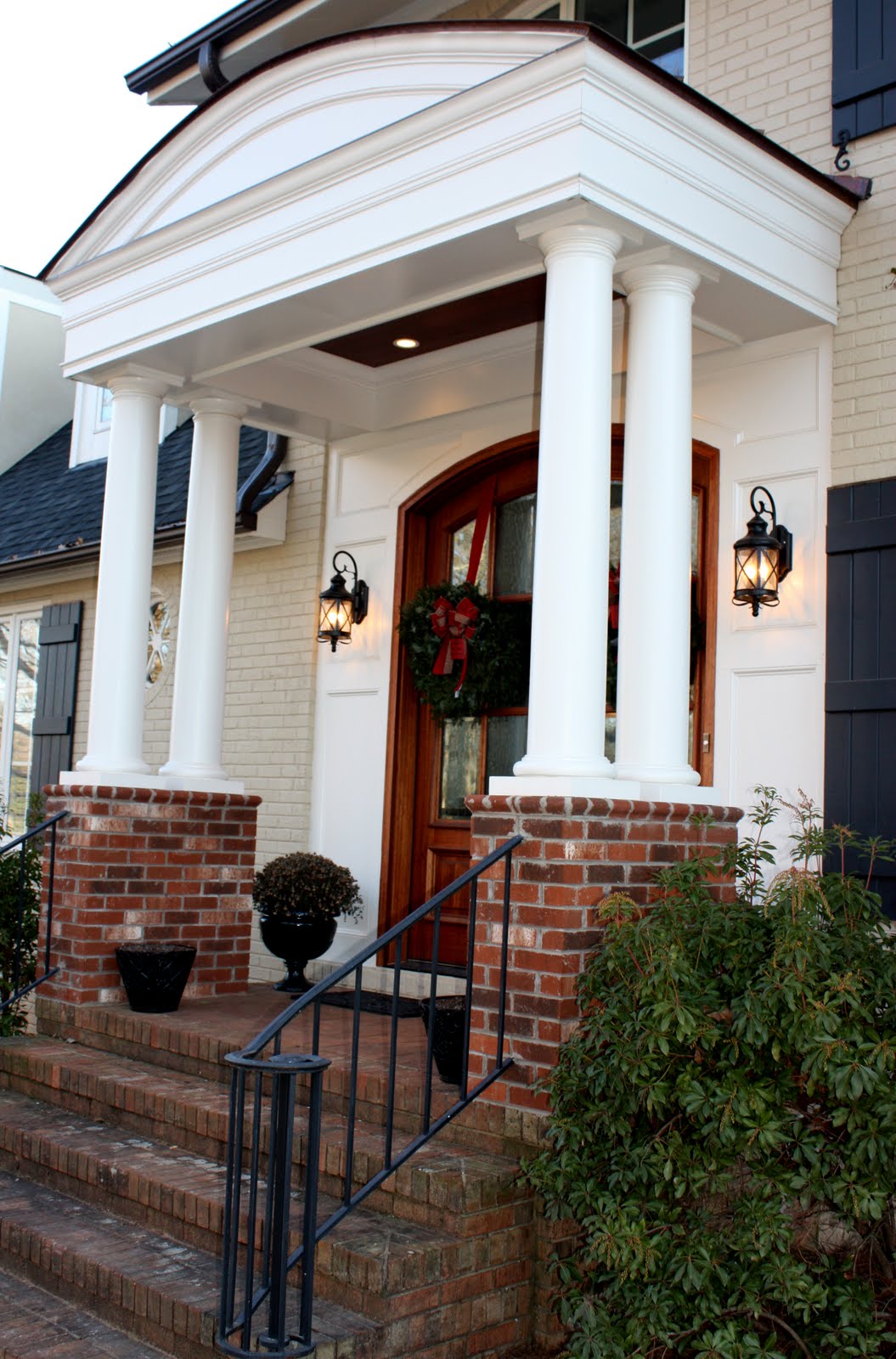 [outside+of+house+&+bathroom+016.JPG]