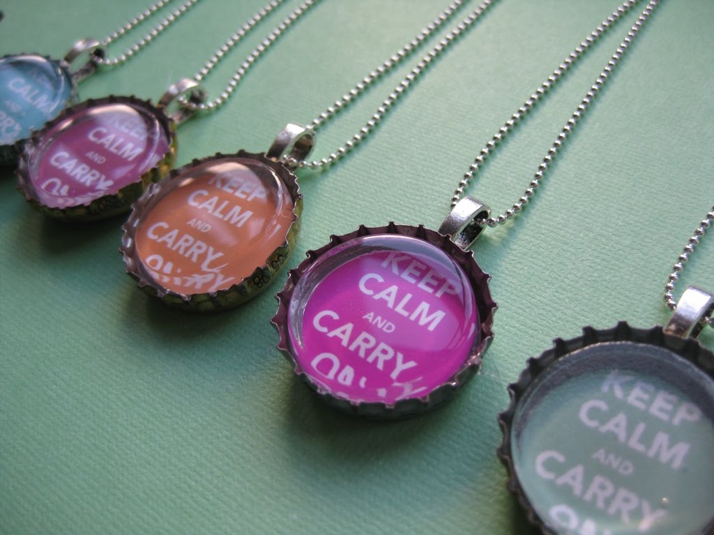 sewhungryhippie How to make a bottle cap necklace
