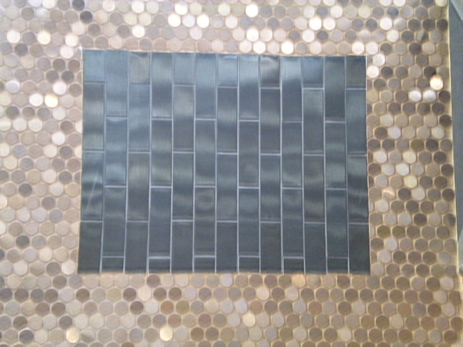 [easter+and+dal+tile+047.JPG]