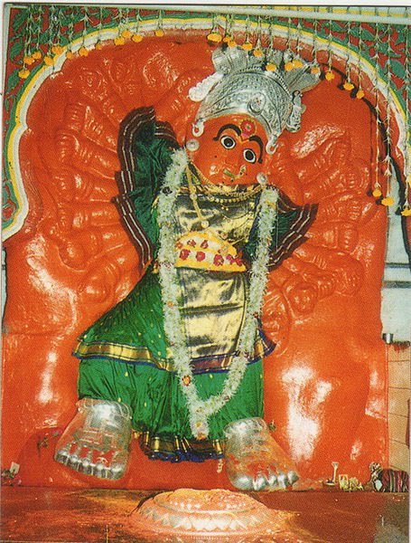 [455px-Goddess_Saptashrungi_Devi_of_Vani_near_Nasik_city_Maharashta.jpg]