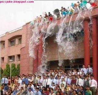 http://3.bp.blogspot.com/_-l4aiUVuXHE/SC1LNibxlHI/AAAAAAAAASw/GUItH_9vwbI/s320/india_05.JPG