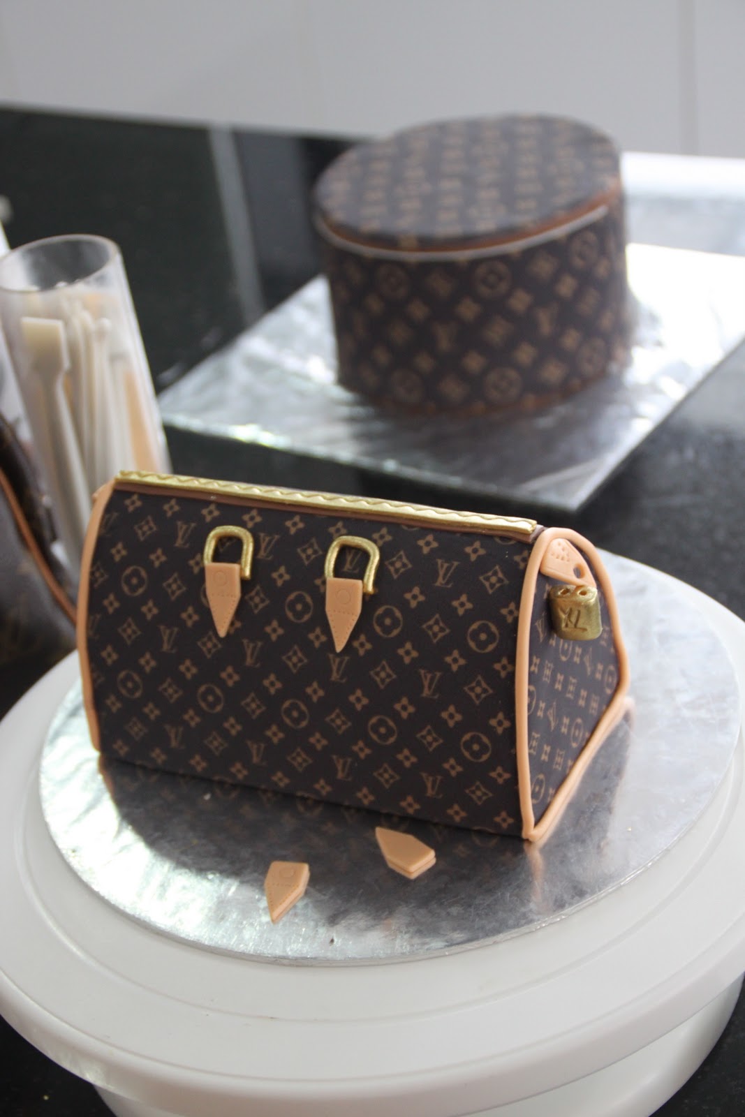 Celebrate with Cake!: Louis Vuitton Bag Cake