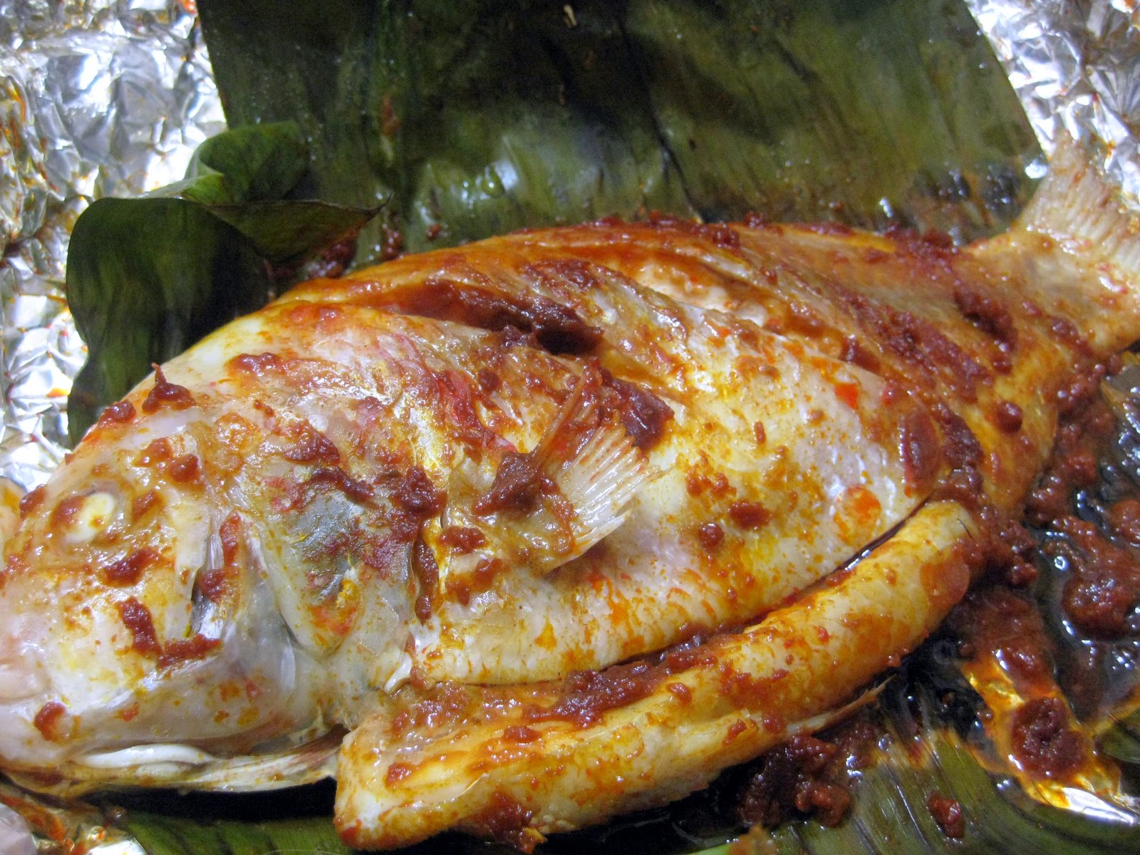 RESEPI NENNIE KHUZAIFAH: Ikan talapia grill stail portugis
