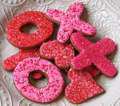 xoxo sprinkles frosting valentines day sugar cookies pink red