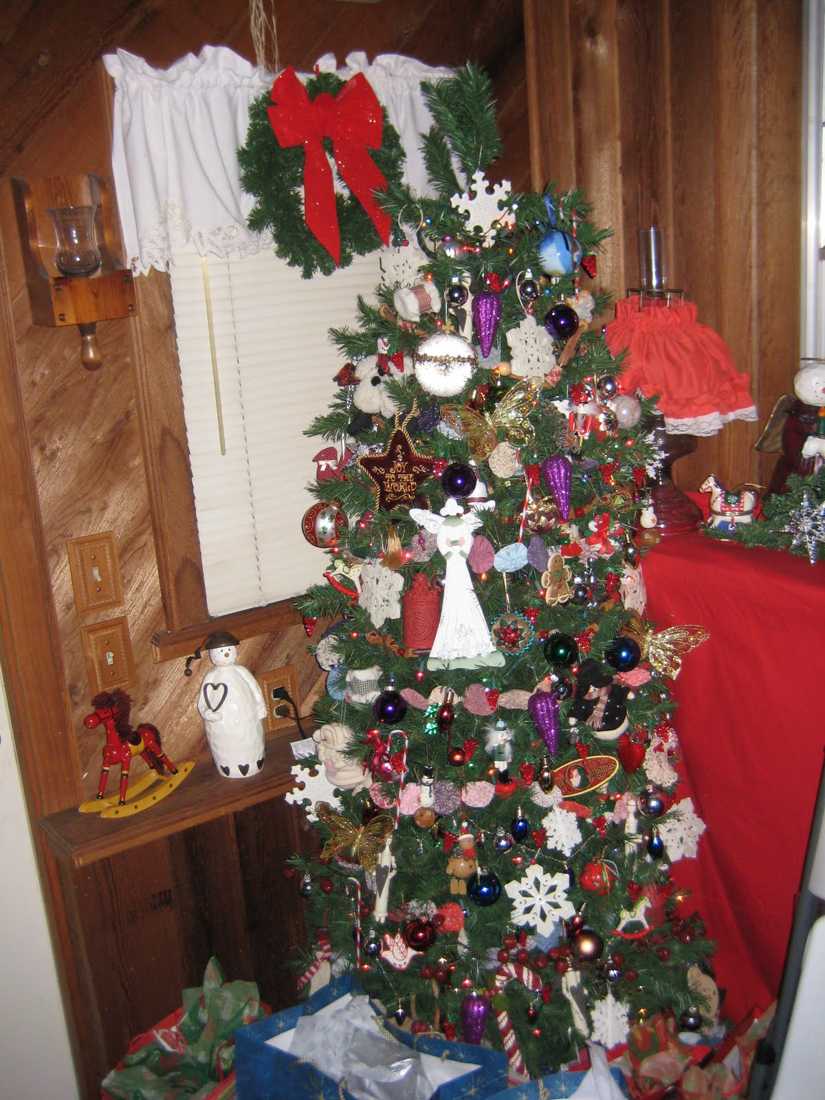 Sweet Second Christmas Tree (Friendship Tree)