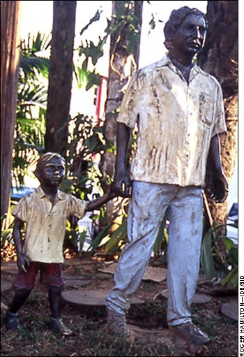 [chico_mendes_estatua_heroi.jpg]