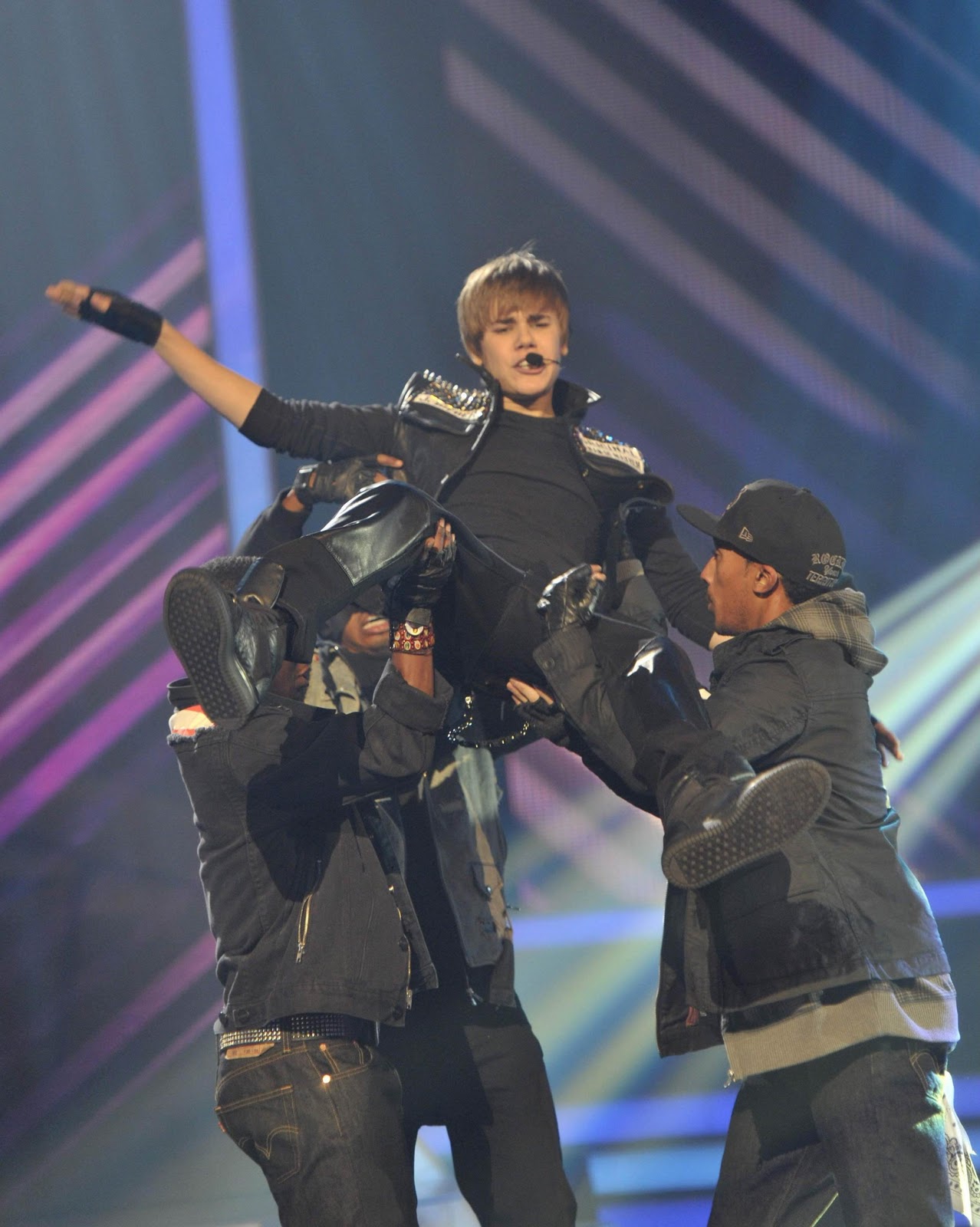 Justin Bieber Fotos Performance de Justin Bieber no X Factor