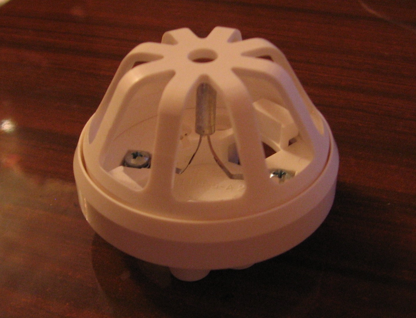 «Что наша жизнь? – Игра…»: Пожарные датчики - что с ними делать?