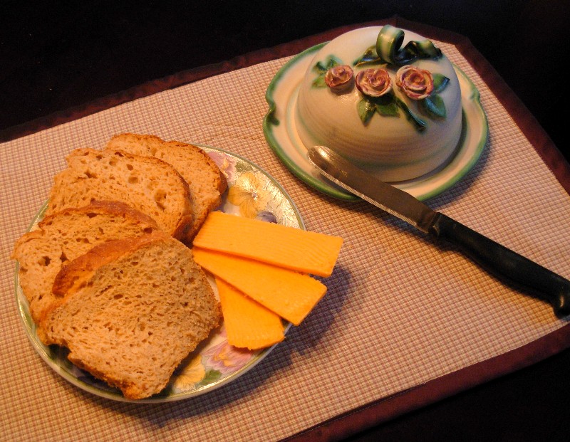 [blog+cooking+bread+sliced+w+cheese.jpg]