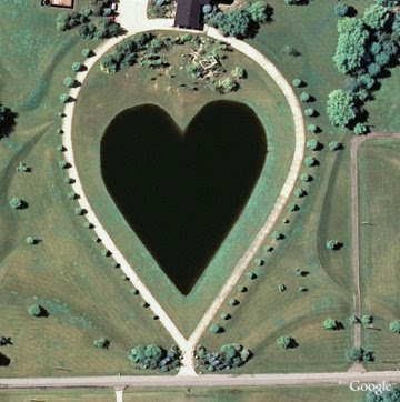 lago formato coração