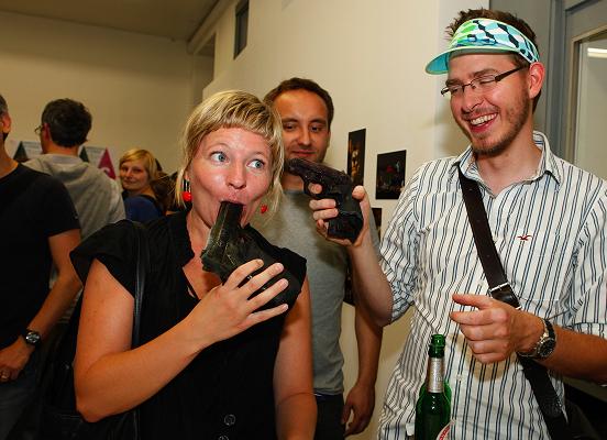 armas na boca freeze revisited revolver congelado gelo