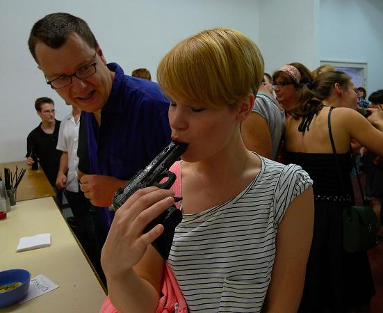 armas na boca freeze revisited revolver congelado gelo