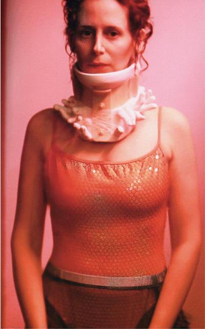 ronit baranga esculturas dedos bocas porcelana perturbador