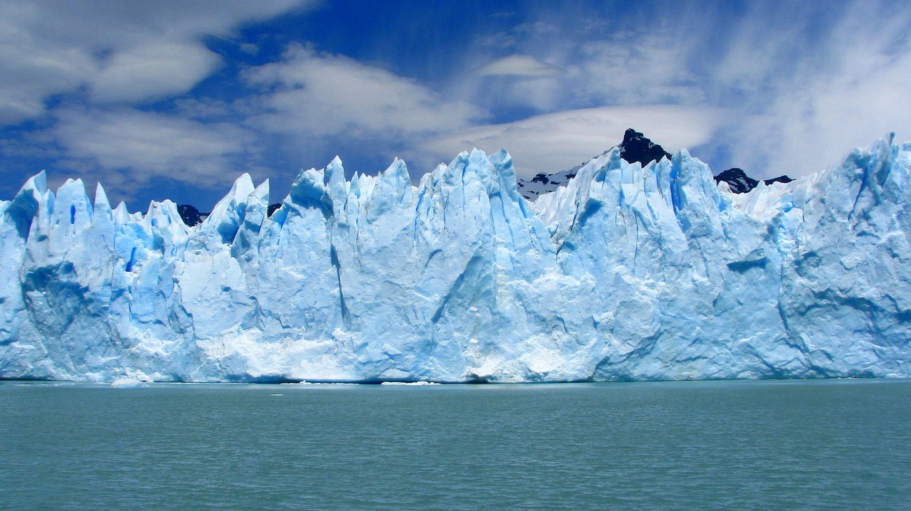 [17+Argentina+-+The+Perito+Moreno+Glacier.JPG]