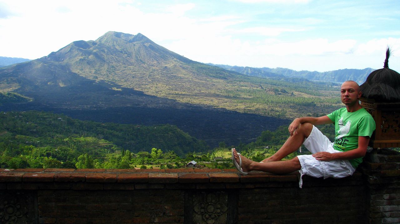 [06+Bali+-+The+Batur+Volcano.JPG]