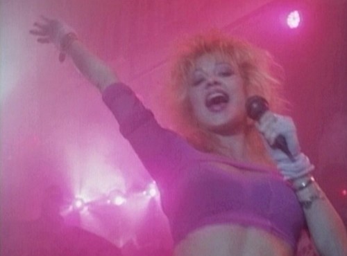 [Dr.-Alien-Linnea-Quigley-14.jpg]