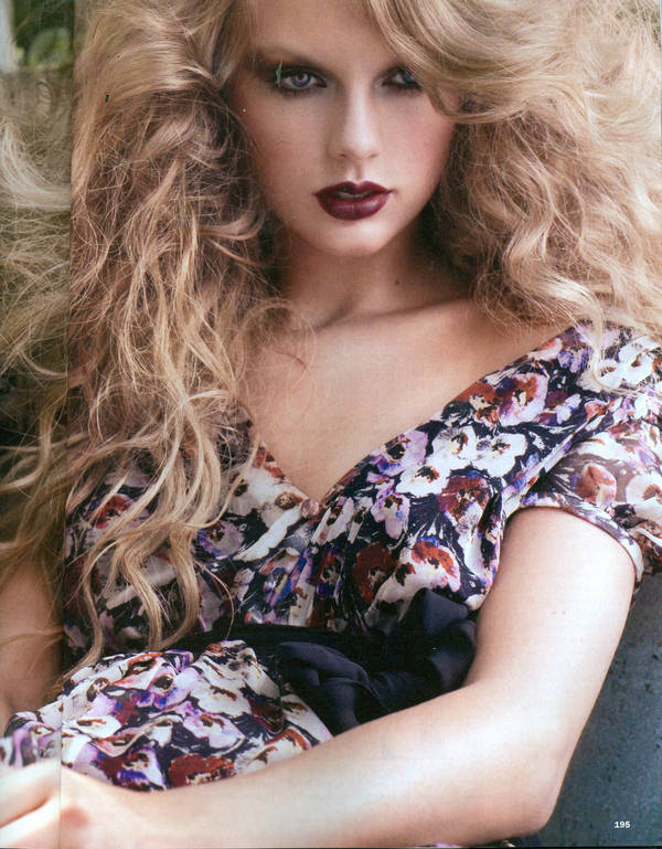 tietasanel taylor swift yearbook photo