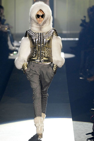 [just+cavalli+-+fall+2007+00200m.jpg]