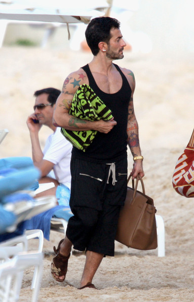 [Marc+on+the+beach+TdjfbOhCP0yl.jpg]