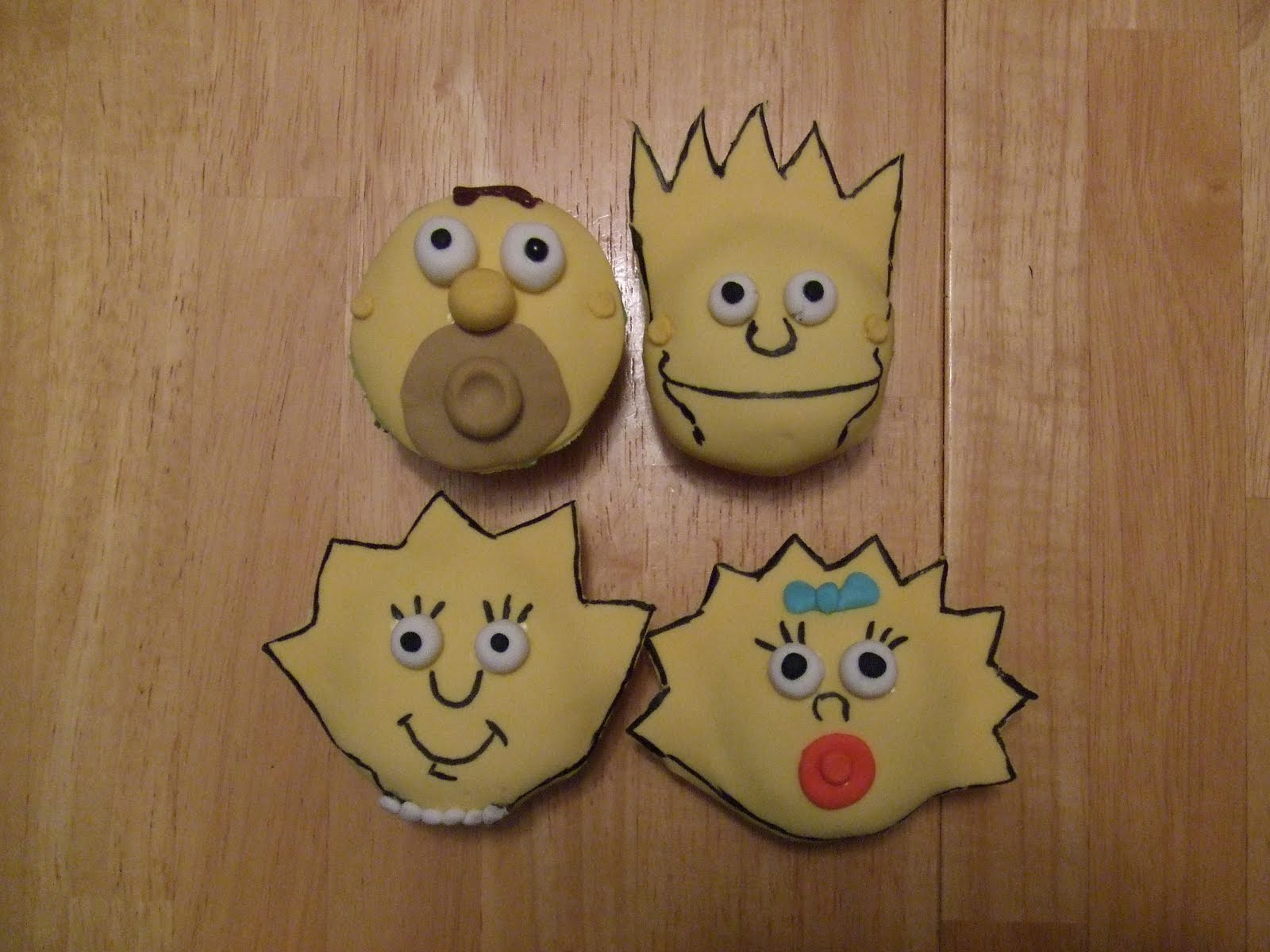[Simpsons+Cupcakes.jpg]
