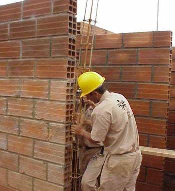 [building.jpg]