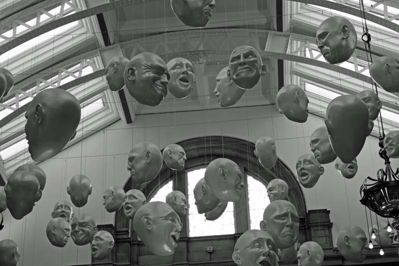 [more+bubbleheads.jpg]