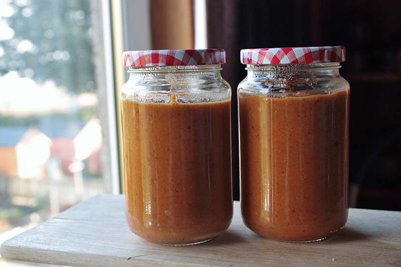 [tomatoketchupjars.jpg]