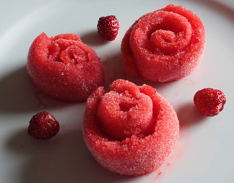 [strawberrysorbetflowers.jpg]