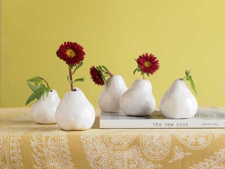 [3.Porcelain+Pear+Vases.jpg]