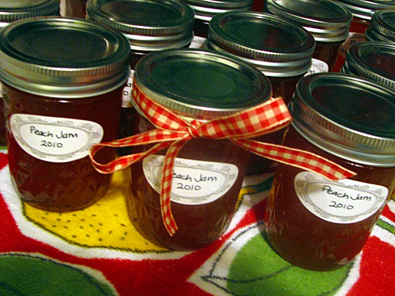 Mary Ann's House: Christmas Is Coming: Peach Jam