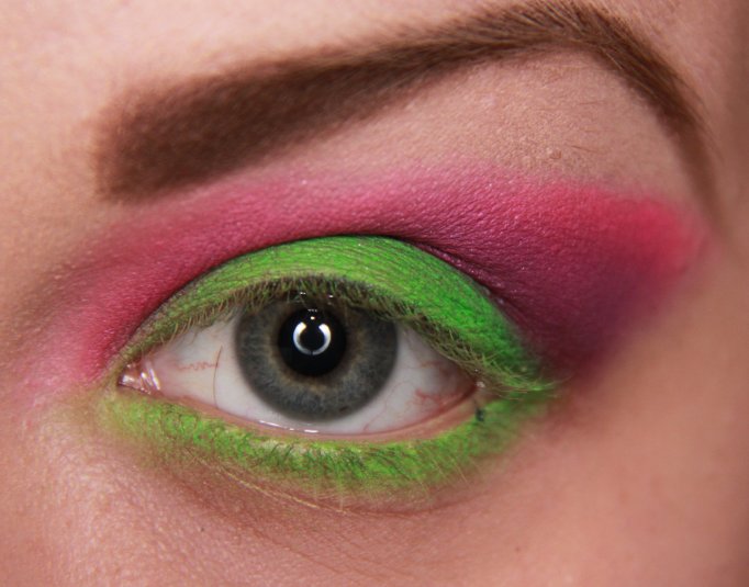 Eye Makeup Styles Pink and Green Eye Makeup