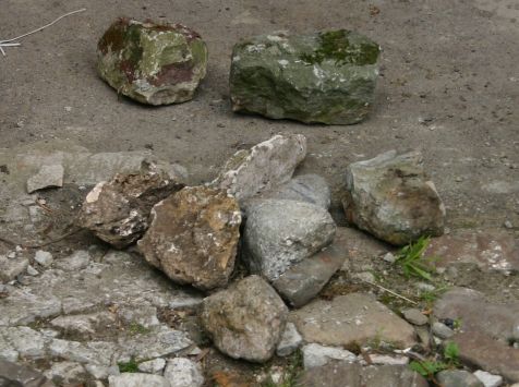 [pflastersteine2.jpg]