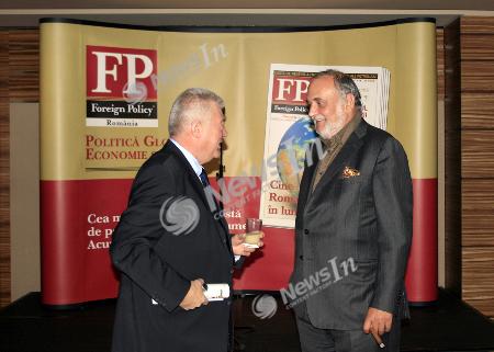 [patriciu+foreign+policy+ungureanu+plesu.jpg]