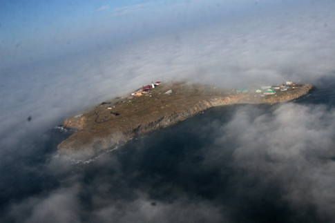 [insula+serpilor+3.jpg]