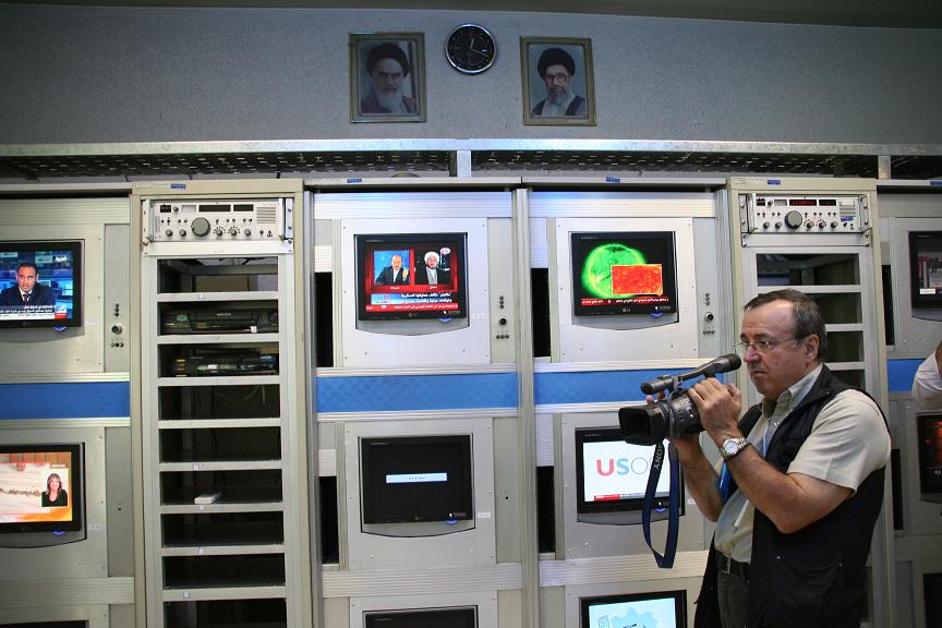 [Ion+Cristoiu+IRNA+Roncea+8.JPG]