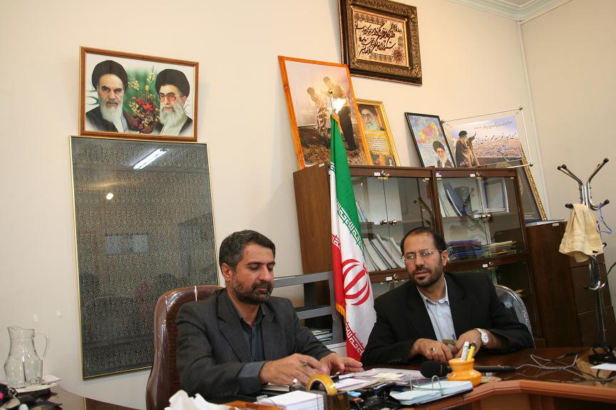 [4+guvernator+yazd+roncea.JPG]