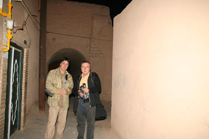 [Ziga+Zag+Ion+Cristoiu+Victor+Roncea+Iran.JPG]