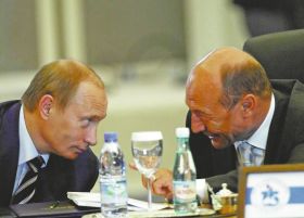 [Putin+Basescu.jpg]