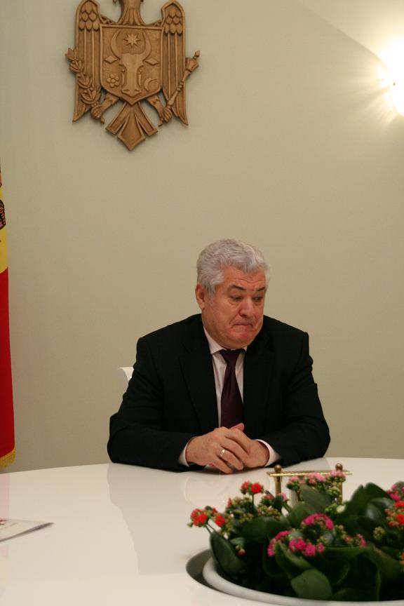 [vladimir+voronin+moldova+roncea.jpg]