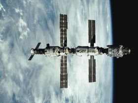 [Satelit+Spatiu.jpg]