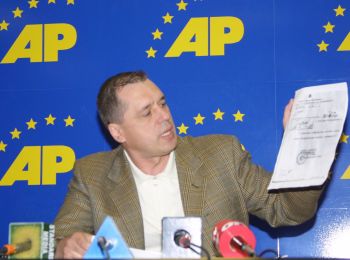 [Ciuvica+Plastograful+de+serviciu.jpg]