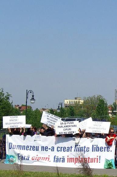 [Dumnezeu+ne-a+creat+liberi+anti-cip.JPG]