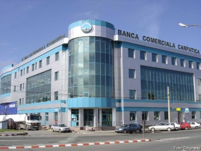 [2008_09_22_0_6_banca-carpatica-nu-e-de-vanzare_2882.jpg]