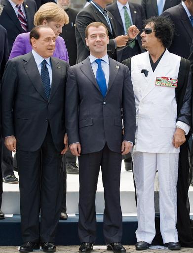 [Gaddafi+G8+medvedev.jpg]